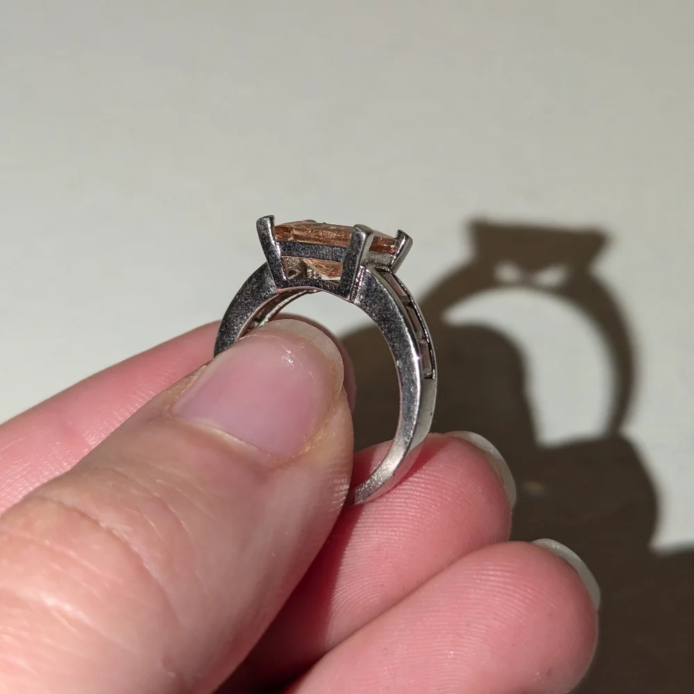 Ring - Picture 4 of 5